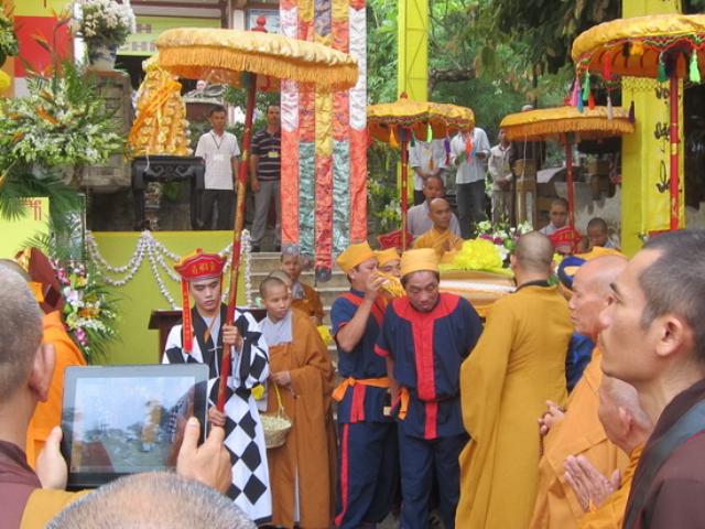 Lễ Tưởng niệm và cung tống Kim quang cố Đại lão HT. Thích Chí Tín