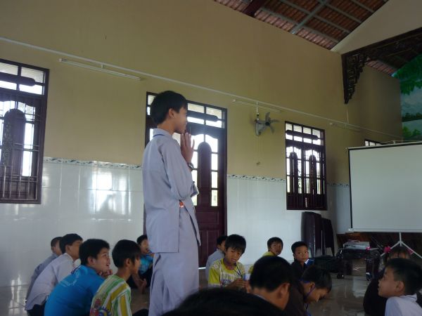 Chùa Khánh Ninh: Khóa tu một ngày dành cho giới trẻ