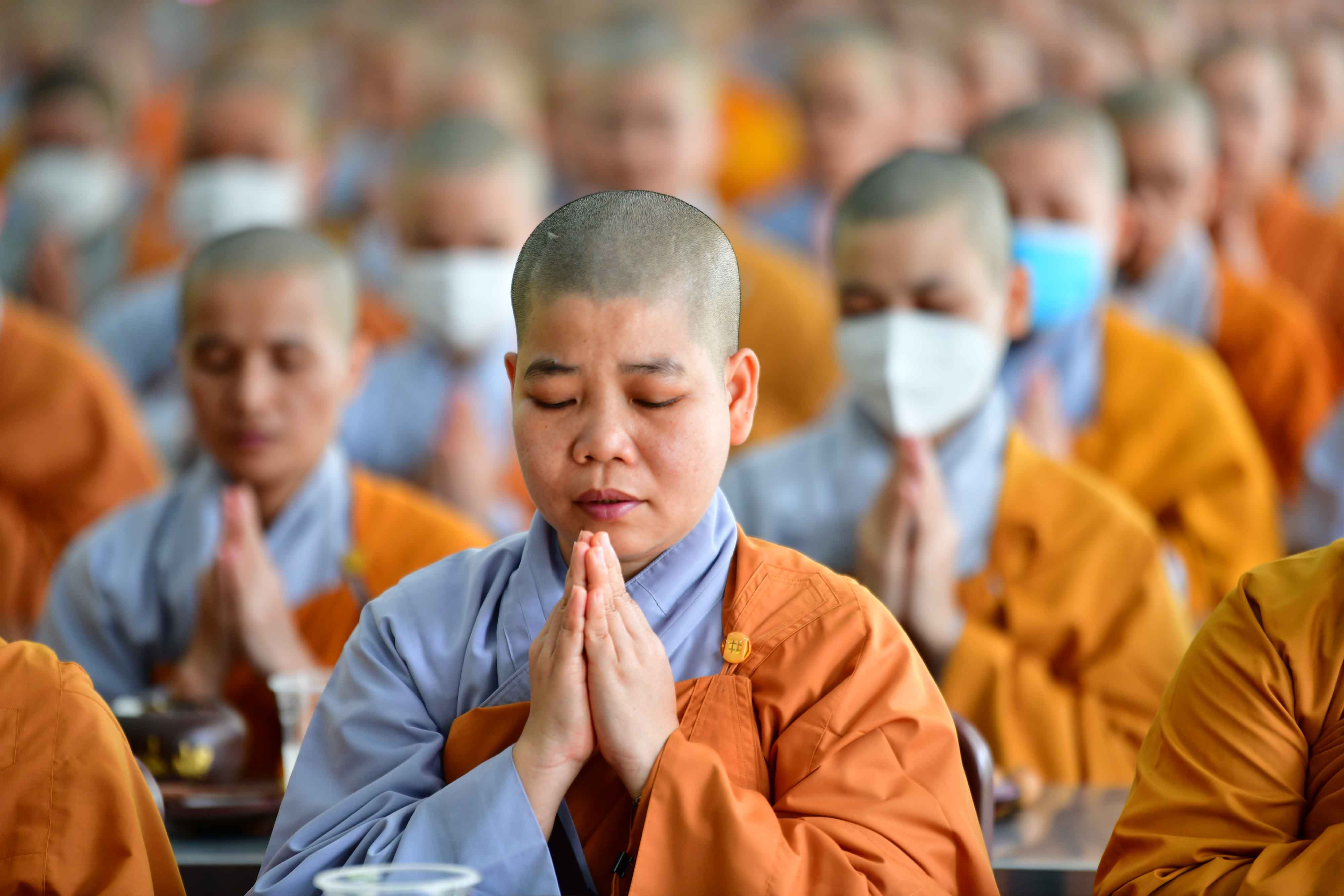 Phái đoàn Phật giáo tỉnh Hải Dương cúng dường Trai Tăng tại Hạ trường Học viện PGVN tại Tp. HCM