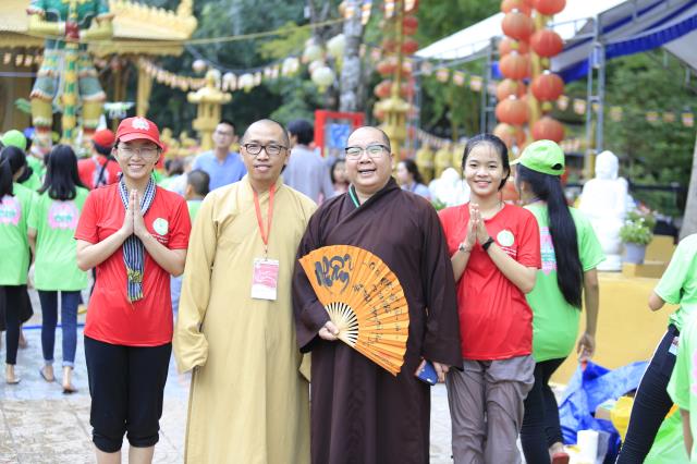 Tình nguyện viên Hội trại - Cho đi là còn mãi