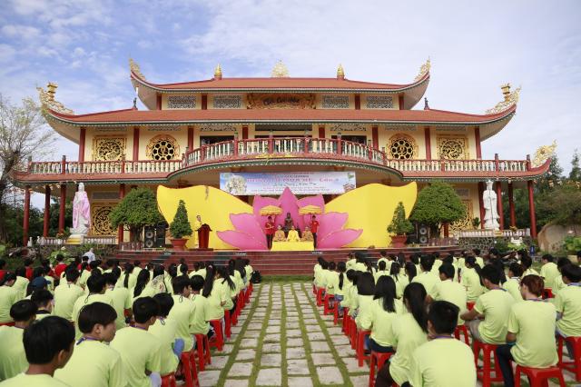 Đồng Tháp: Chùa Quê Hương khai mạc khóa tu mùa hè cho thanh thiếu niên Phật tử