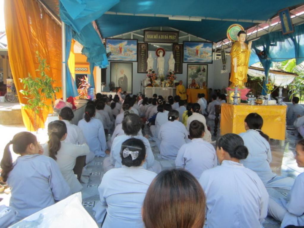 Chùa Minh Châu tổ chức khóa tu niệm Phật dành cho người khiếm thị