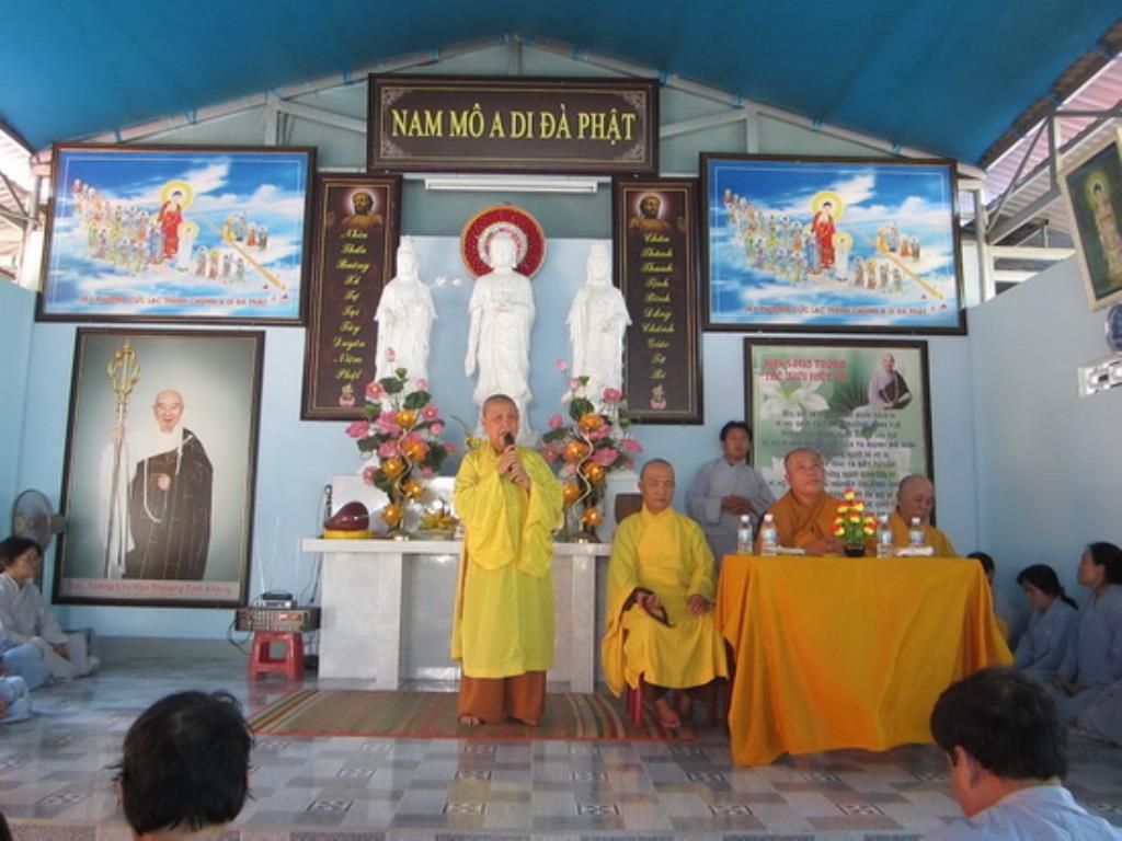 Chùa Minh Châu tổ chức khóa tu niệm Phật dành cho người khiếm thị