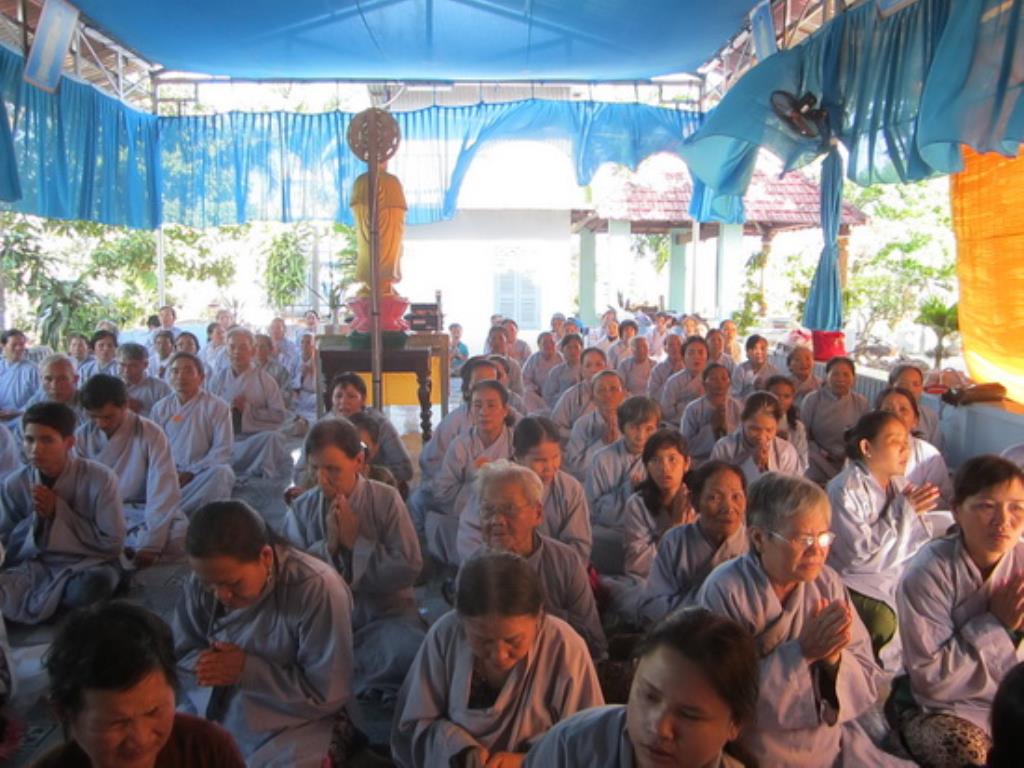 Chùa Minh Châu tổ chức khóa tu niệm Phật dành cho người khiếm thị