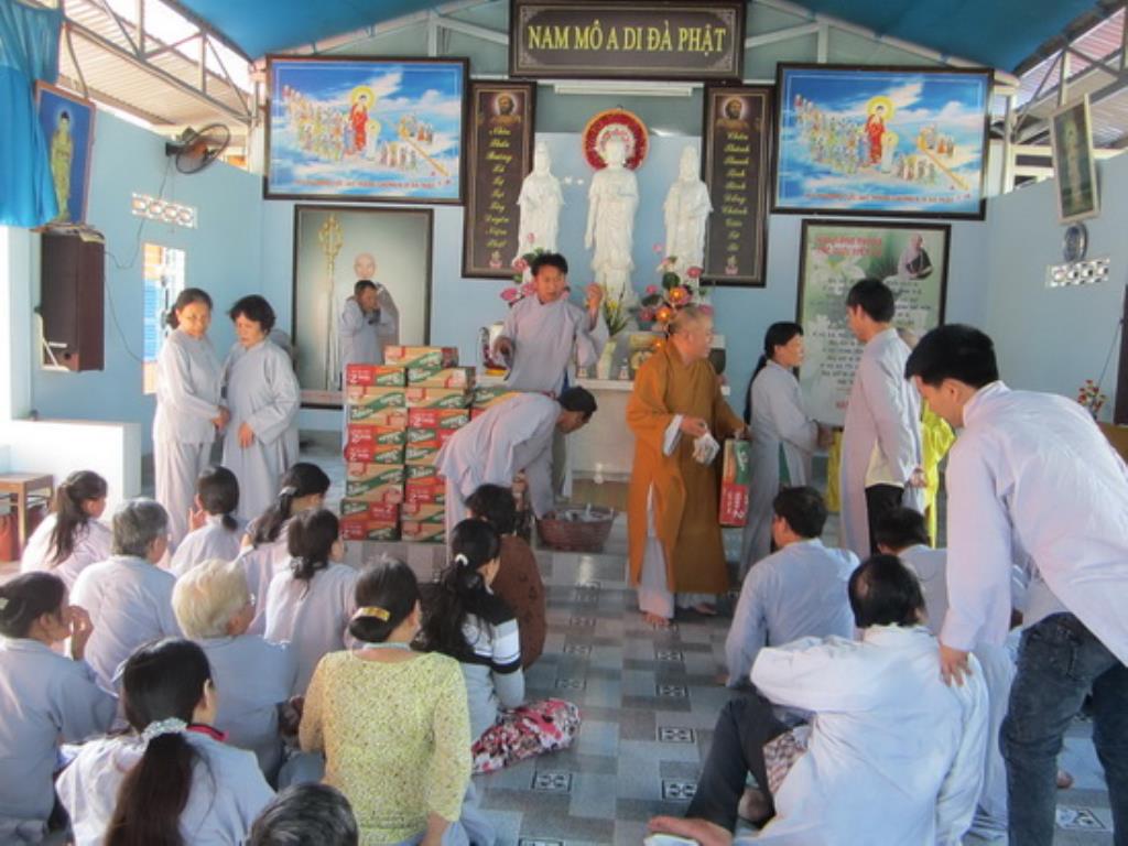 Chùa Minh Châu tổ chức khóa tu niệm Phật dành cho người khiếm thị