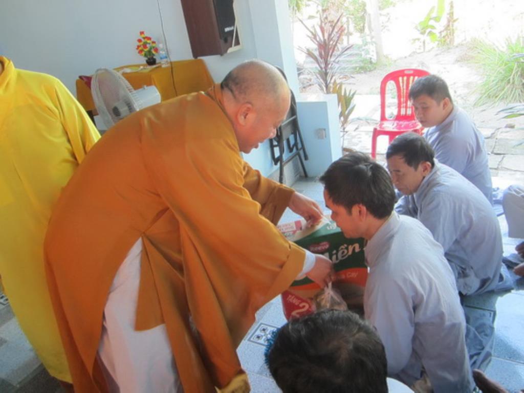 Chùa Minh Châu tổ chức khóa tu niệm Phật dành cho người khiếm thị