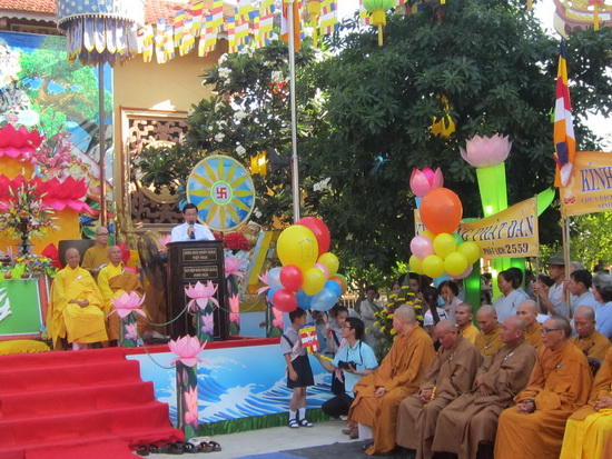 Khánh Hòa: Phật giáo thị xã Ninh Hòa trang nghiêm tổ chức Đại lễ Phật đản PL. 2559