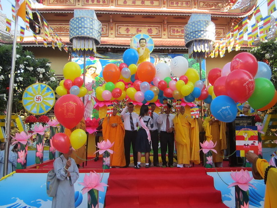 Khánh Hòa: Phật giáo thị xã Ninh Hòa trang nghiêm tổ chức Đại lễ Phật đản PL. 2559