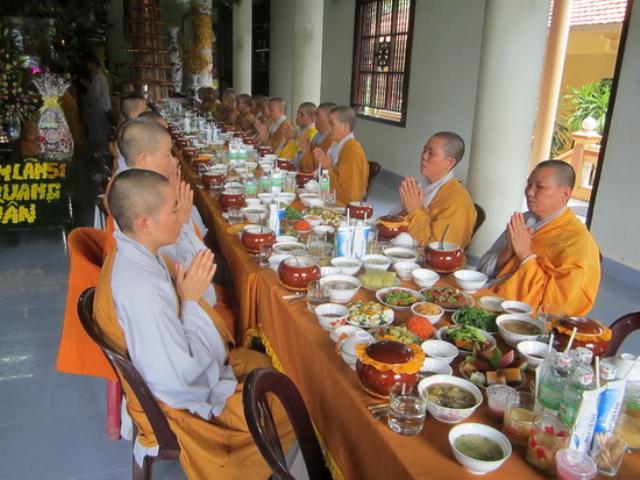 Chùa Đức Hòa: Lễ tưởng niệm tri ân Ni sư Thích nữ Diệu Quang vị pháp thiêu thân