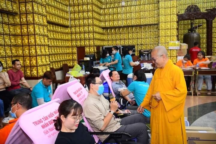 Hiến máu nhân đạo tại chùa Giác Ngộ - góp giọt máu hồng cho xã hội