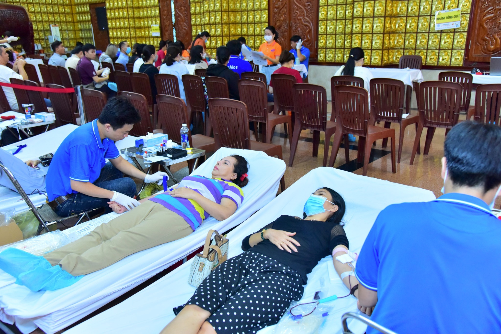 Hiến máu nhân đạo lần 78 hơn 350 tình nguyện viên góp giọt máu hồng cho xã hội