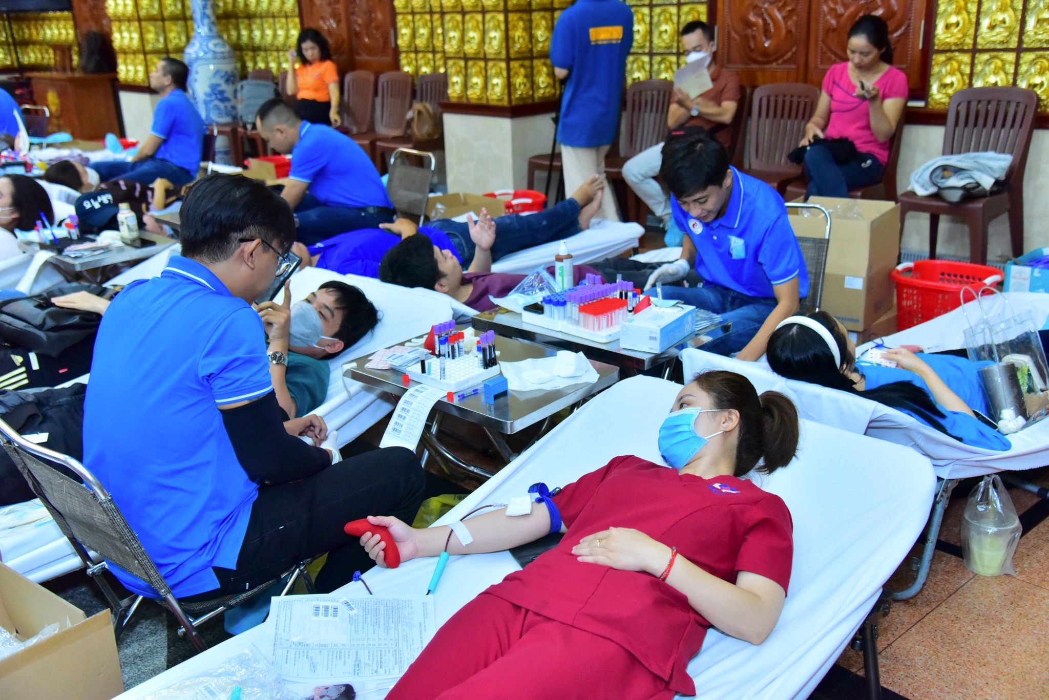 Hiến máu nhân đạo lần 78 hơn 350 tình nguyện viên góp giọt máu hồng cho xã hội