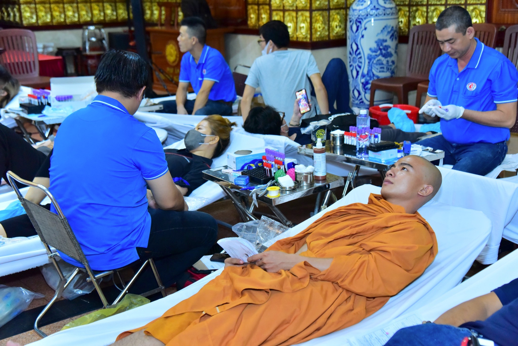 Hiến máu nhân đạo lần 78 hơn 350 tình nguyện viên góp giọt máu hồng cho xã hội