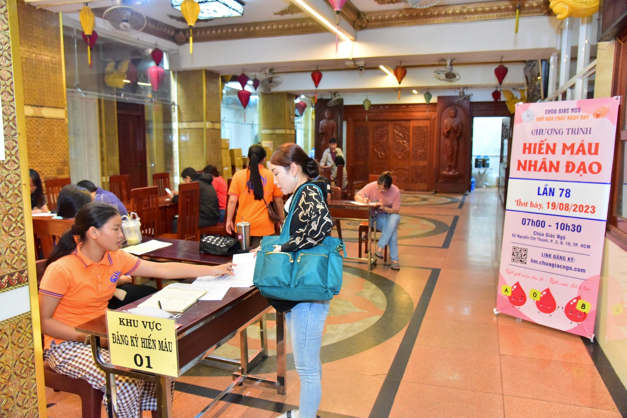 Hiến máu nhân đạo lần 78 hơn 350 tình nguyện viên góp giọt máu hồng cho xã hội
