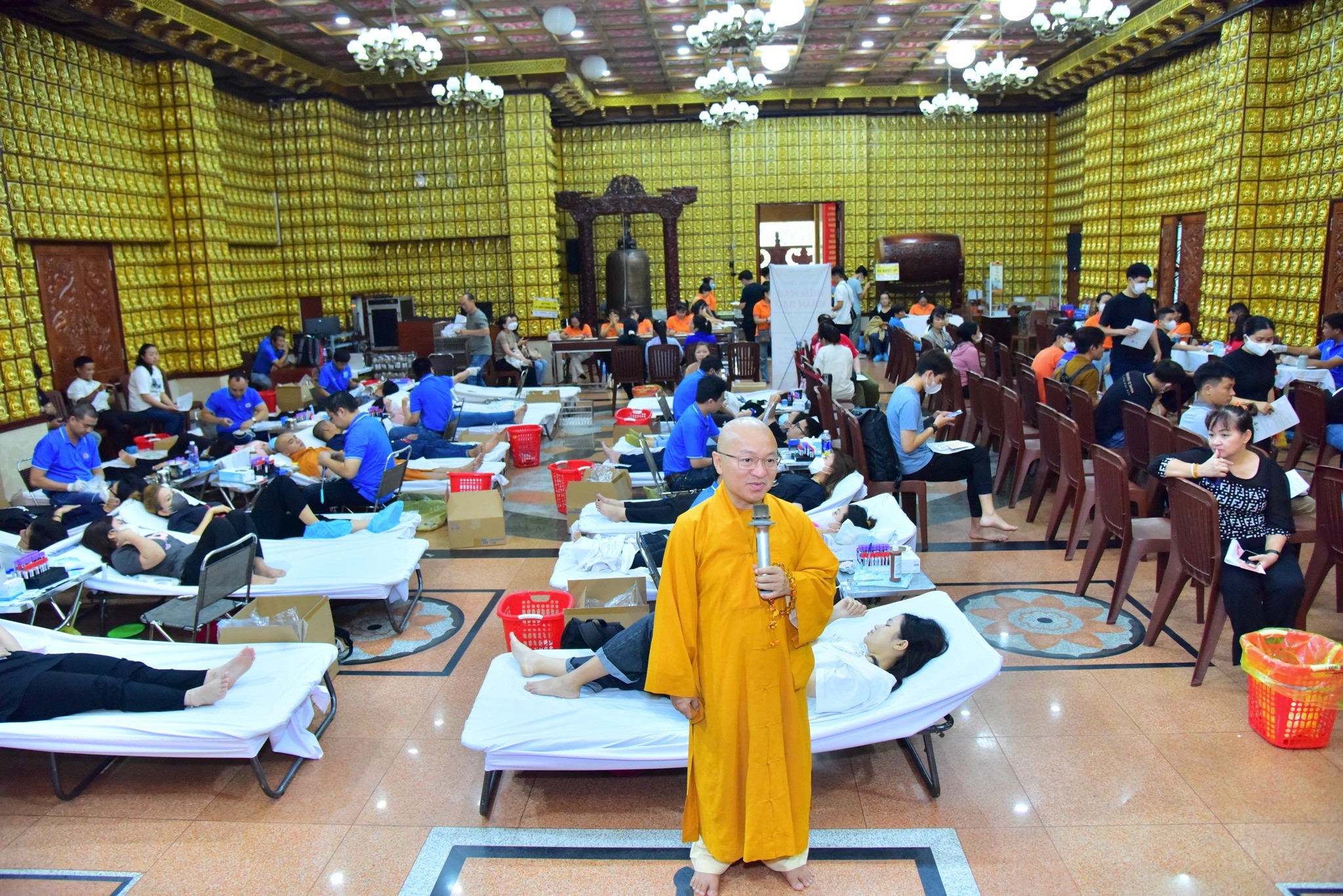 Hiến máu nhân đạo lần 78 hơn 350 tình nguyện viên góp giọt máu hồng cho xã hội