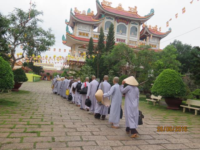 BRVT: Giới tử hân hoan bước vào “Tuyển Phật Trường”