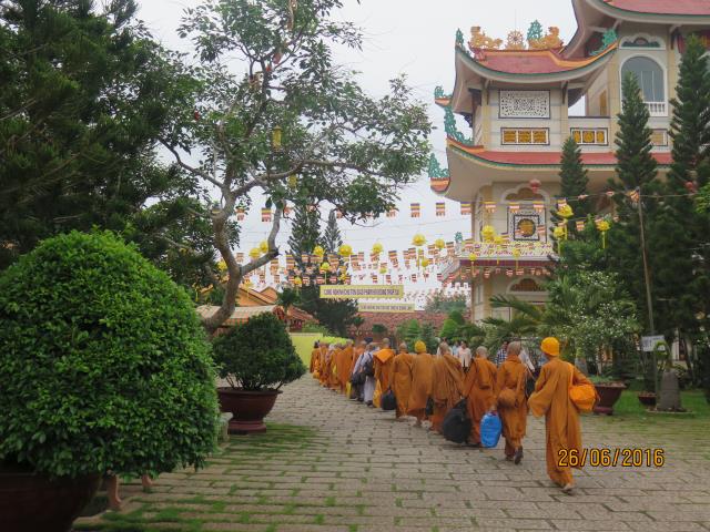 BRVT: Giới tử hân hoan bước vào “Tuyển Phật Trường”