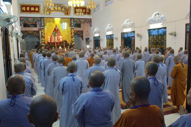 Gội rửa thân tâm, cần cầu chánh giới