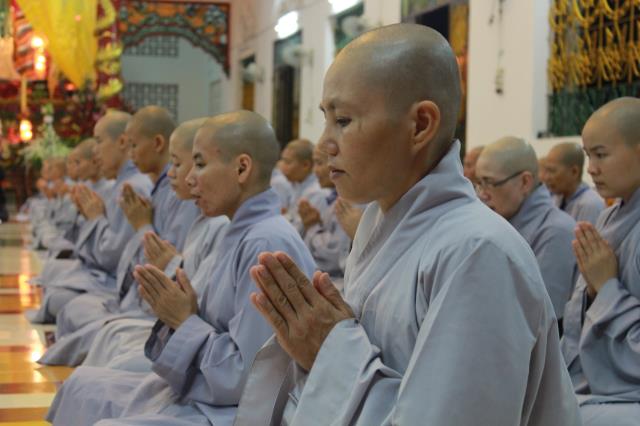 Gội rửa thân tâm, cần cầu chánh giới