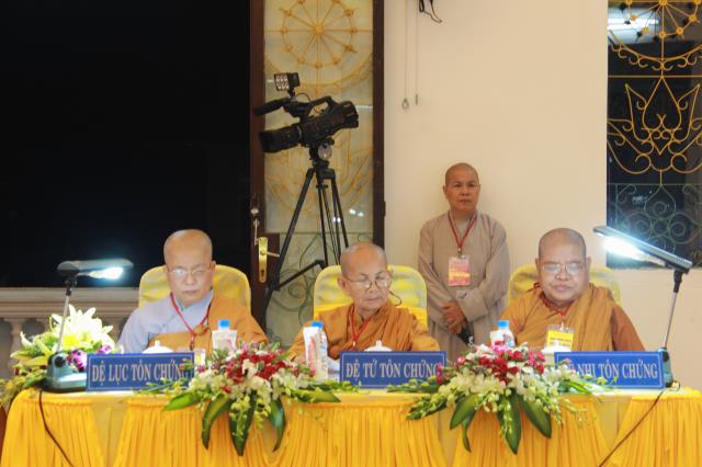 Nghi thức tấn đàn truyền trao chánh giới