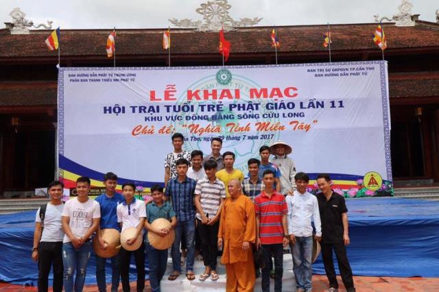 Tình nguyện viên – Những thiên thần viết nên huyền thoại