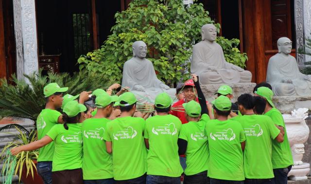 Cần Thơ: Vui nhộn cuộc thi trò chơi dân gian tại Hội trại tuổi trẻ 11