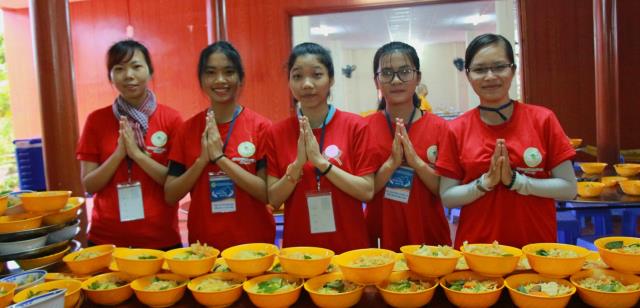 Tình nguyện viên – Những thiên thần viết nên huyền thoại
