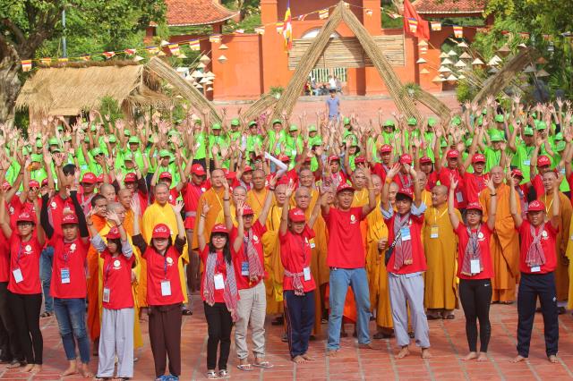 Tình nguyện viên – Những thiên thần viết nên huyền thoại