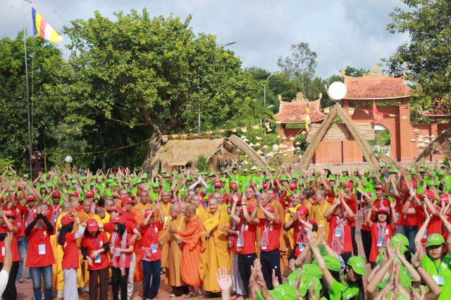 Tình nguyện viên – Những thiên thần viết nên huyền thoại