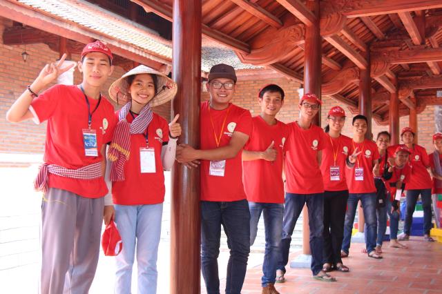 Tình nguyện viên – Những thiên thần viết nên huyền thoại