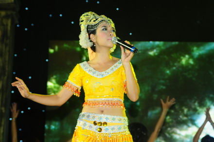 Đêm văn nghệ chào mừng Hội nghị nữ giới Phật giáo Thế giới lần thứ 11