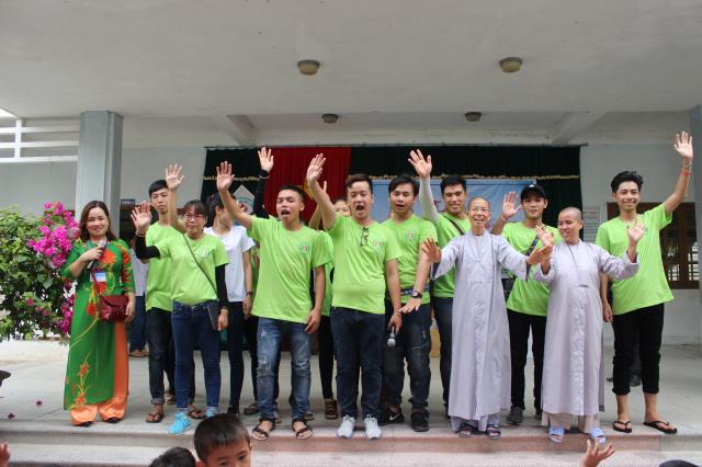 Quảng Trị: Trao học bổng và quà Trung thu cho học sinh nhân ngày tựu trường