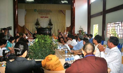 Họp báo tuyên truyền hội thảo Hoằng pháp toàn quốc 2010