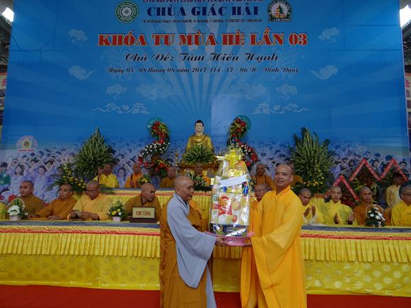 Lâm Đồng: Chùa Giác Hải khai mạc khóa tu mua hè cho 600 bạn trẻ