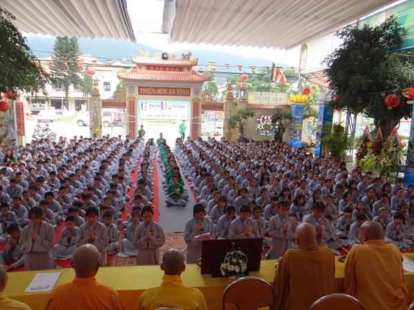 Lâm Đồng: Chùa Giác Hải khai mạc khóa tu mua hè cho 600 bạn trẻ