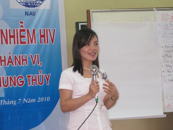 Tập huấn kỷ năng mang tình thương vào đời