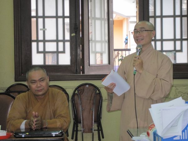 Tập huấn kỷ năng mang tình thương vào đời