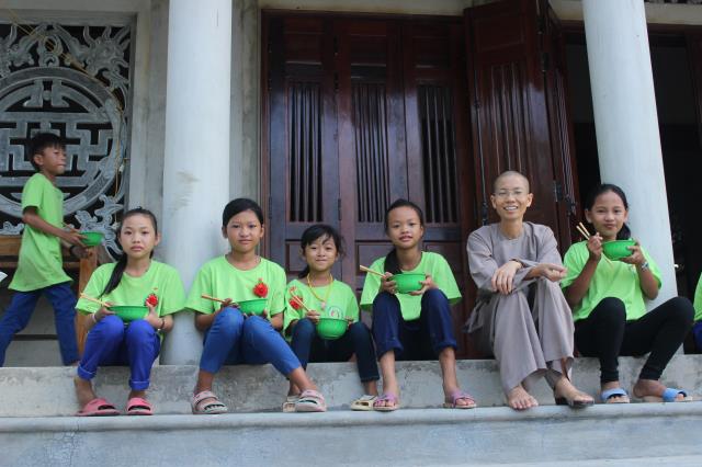 Quảng Trị: Những hình ảnh sinh hoạt khóa tu báo hiếu dành cho giới trẻ