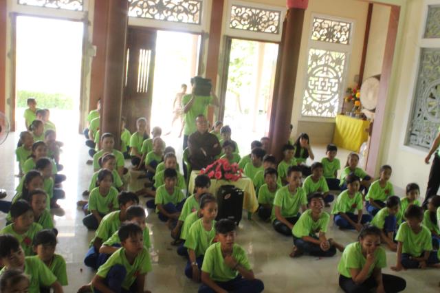 Quảng Trị: Những hình ảnh sinh hoạt khóa tu báo hiếu dành cho giới trẻ