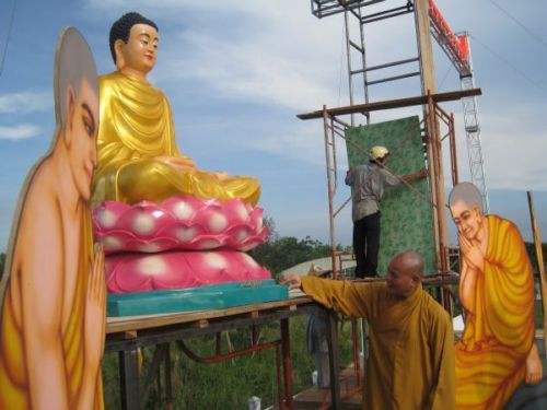 Tổng diễn tập cho chương trình Lễ Khai mạc  Hội thảo Hoằng pháp 2010