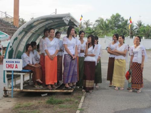 Tổng diễn tập cho chương trình Lễ Khai mạc  Hội thảo Hoằng pháp 2010