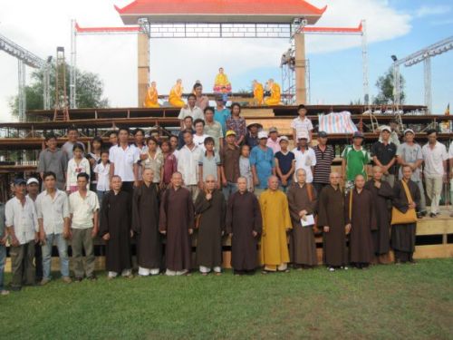 Tổng diễn tập cho chương trình Lễ Khai mạc  Hội thảo Hoằng pháp 2010