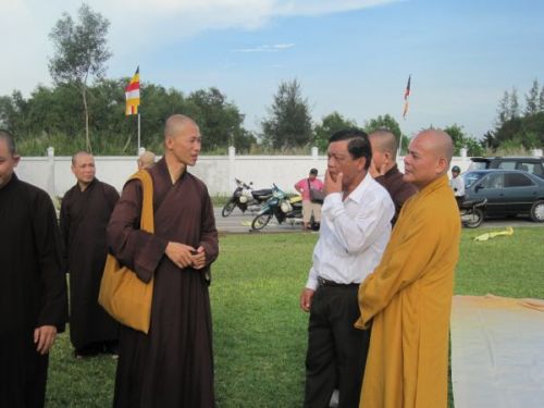 Tổng diễn tập cho chương trình Lễ Khai mạc  Hội thảo Hoằng pháp 2010