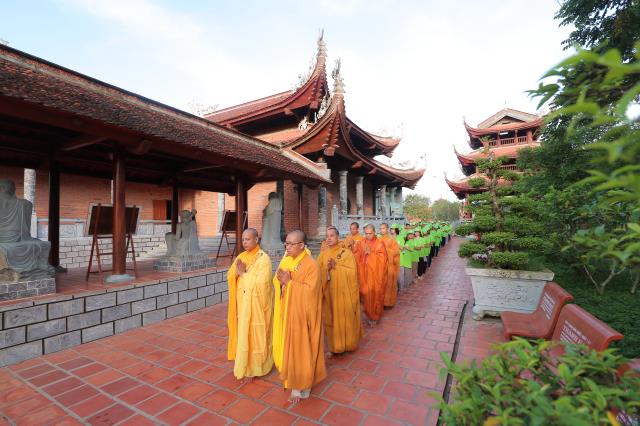 Cần Thơ: Hội trại tuổi trẻ - Linh thiêng tiếng kinh cầu