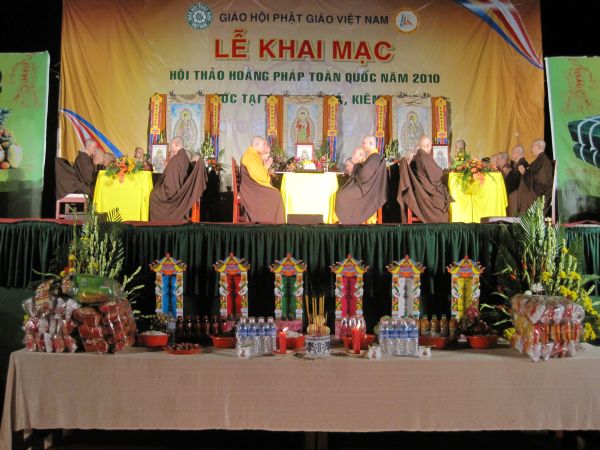 Triển lãm mừng Hội thảo Hoằng pháp 2010