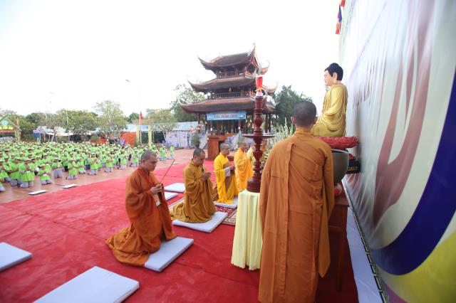 Cần Thơ: Hội trại tuổi trẻ - Linh thiêng tiếng kinh cầu