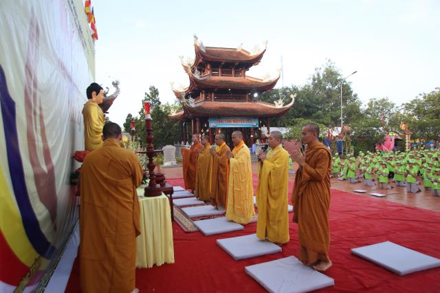 Cần Thơ: Hội trại tuổi trẻ - Linh thiêng tiếng kinh cầu