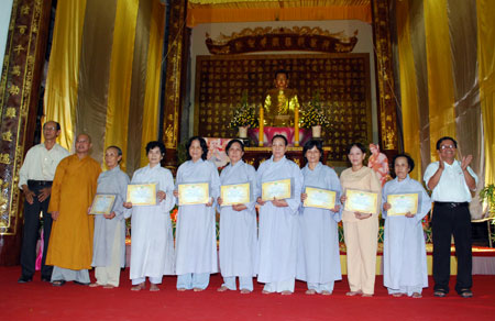 Kiên Giang: Chùa Phật Quang tri ân, ra mắt CLB Thanh niên Phật tử