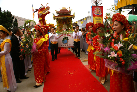 Đà Nẵng sôi động Lễ hội Quán Thế Âm
