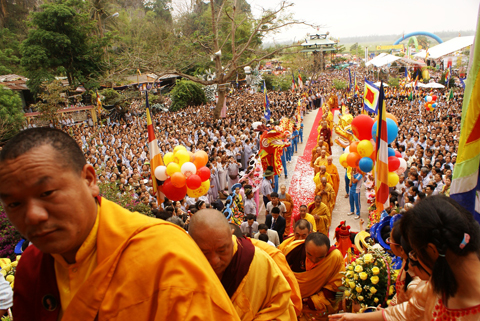 Đà Nẵng sôi động Lễ hội Quán Thế Âm